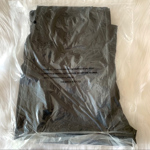 Absolutely Fit / VOGO tummy control capri leggings - Picture 8 of 9